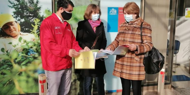 Agricultores cuentan ahora con un manual sobre uso de plaguicidas agrícolas; descárgalo aquí