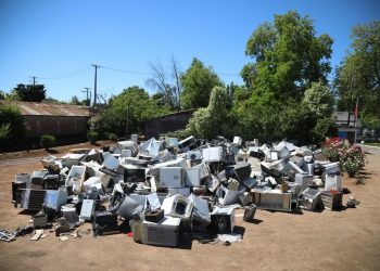 Campaña de reciclaje de electrodomésticos y pilas en desuso logró recolectar 16 toneladas de residuos en Colbún