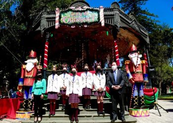Talca da inicio a actividades de fin de año para toda la familia al aire libre: Parte feria de la Alameda