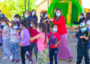 1.300 niños favorecidos por programa de centro de cuidado para hijos de padres que trabajan