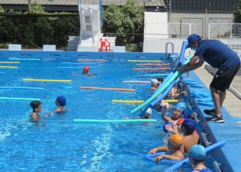 Se abren inscripciones para nuevos talleres gratuitos de natación