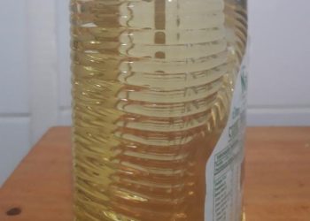 Explican causas y consecuencias del alza en el precio del aceite