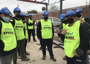 Empresas de la construcción abren sus puertas a alumnos de liceos tecnicos de la región para reforzar su aprendizaje