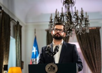 Boric destacó fortalecimiento de la democracia y se comprometió a buscar acuerdos