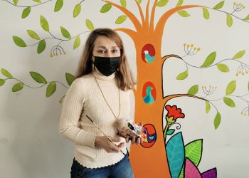 Artista visual talquina continuará proyecto Naíf en el HRT gracias a Fondart