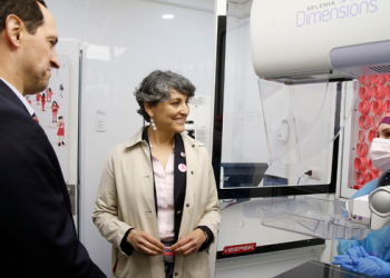 Ministra de Salud da inicio al mes de la prevención del cáncer de mama