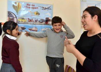 Invitan a docentes de inglés de todo Chile a participar en seminario internacional gratuito