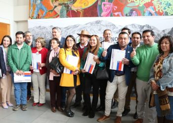 Convenio con 13 municipios para favorecer a escolares