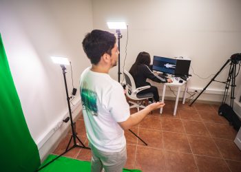 Holograma 5G: UTalca y Movistar Empresas lanzan primer laboratorio del Maule con esta tecnología y establecen polo tecnológico en la región