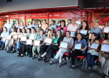 Certifican a pequeñas empresas del Persa Rodoviario de Talca en administración y finanzas