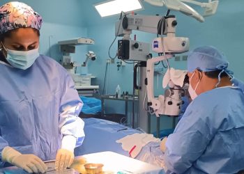 Hospital de Cauquenes inicia operativo oftalmológico para reducir lista de espera en cirugía de cataratas