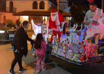 Carabineros de Curepto entregan alegría y regalos a niños de zonas urbanas y rurales