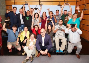 16 chilenos son reconocidos por su labor social y comunitaria en premiación anual de Fundación Camiseteados: Maulina entre los ganadores