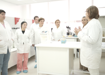 Emprendedores de Pelluhue y Cauquenes conocieron el Centro de Inocuidad Alimentaria de la UTalca