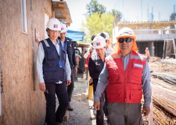 Llaman a empresas constructoras a proteger trabajadores de radiación solar