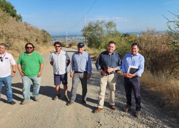 Vecinos de “Buena Vista” buscan solución por camino