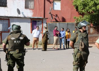 Proceden a desalojar más departamentos en Villa Las Américas