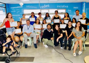 Emprendedoras de Talca y Linares recibieron capacitaciones y recursos del FOSIS