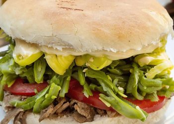 “Día del Chacarero”: Tres recetas para homenajear al sándwich chileno