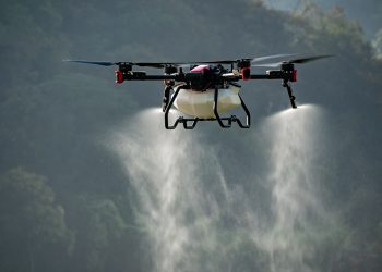Compañía asiática de drones y robots agrícolas hará demostración en Parral
