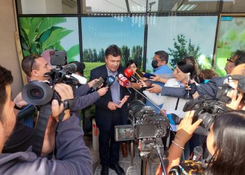 Influenza Aviar: Ministro Valenzuela informa de 20 casos de traspatio en la región del Maule