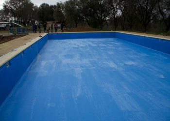 Continúan las obras de mejoramiento en las piscinas municipales de Cauquenes