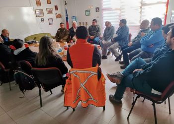 Equipos de emergencia de Pencahue conforman mesa contra el fuego