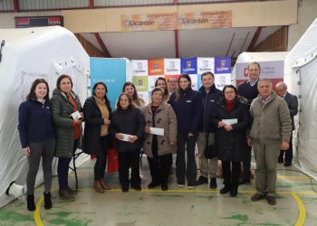 31 familias afectadas por temporal en Licantén, reciben el pago de sus pólizas de seguros contratados en CGE