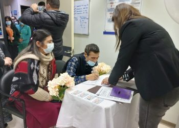 Emotivo matrimonio en Hospital de Parral