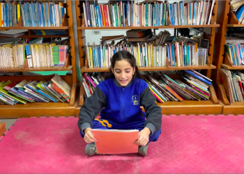 Alumna de la Escuela San Rafael se convierte en ganadora regional de El Placer de Oír Leer