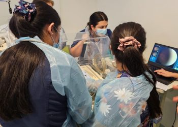 Nuevo videoretinógrafo del HRT permite realizar examen GES a prematuros extremos con telemedicina