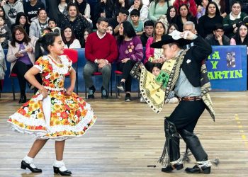 Comunal de Cueca Escolar en Constitución, una fiesta estudiantil