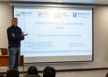 Funcionarios de CONAF se capacitan en tecnología que permitirá combatir de mejor forma los incendios forestales