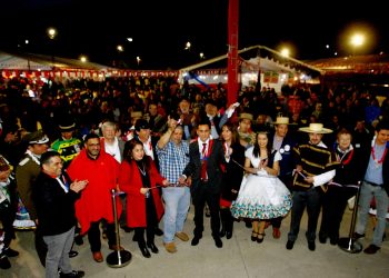 En Curicó comenzaron las Fiestas Patrias con las tradicionales fondas y ramadas populares