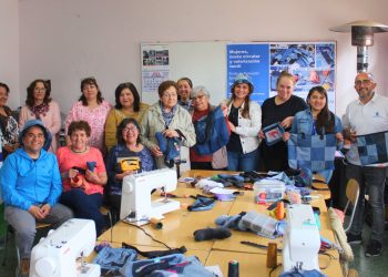 Proyecto de moda circular del Centro de Acción de la Mujer San Lucas recibe respaldo de  Municipalidad de Curicó y DIGAM