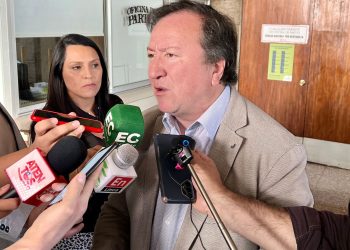 9 y 10 de noviembre: Alcalde Juan Carlos Díaz suspende clases en Escuela José Manuel Balmaceda y Fernández por posible caso de meningitis