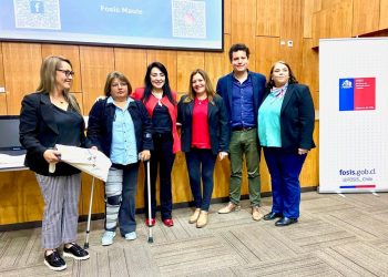 El FOSIS entrega computadores a organizaciones productivas del Maule