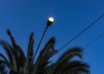 Inauguran reposición de 531 luminarias públicas en sectores rurales de Hualañé