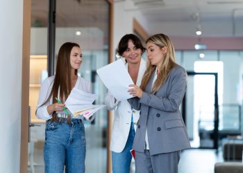 Retail destaca como una de las industrias con mayor empleabilidad femenina