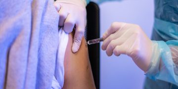 Epidemiólogos reiteran llamado a vacunarse contra el Covid-19