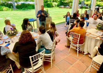 Instan a emprendedores a formalizar sus negocios para acceder a una serie de beneficios