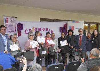 26 personas mayores son los primeros egresados del Centro Diurno Referencial de Talca