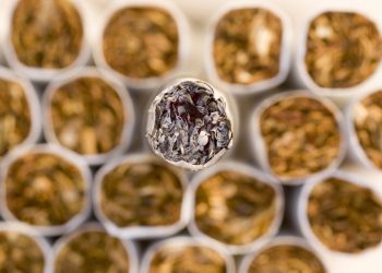 1 de cada 2 cajetillas de cigarrillos que se consumen en Chile son de contrabando