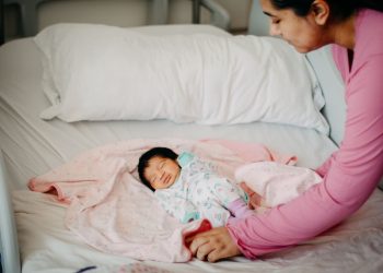 Primeros recién nacidos maulinos son inoculados contra Virus Respiratorio Sincicial (VRS)