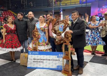 Linares campeón regional en cueca de adultos