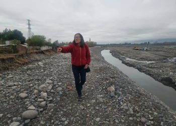 Confirman a vecinos de Rincón de Sarmiento que empresa continúa trabajos de enrocado