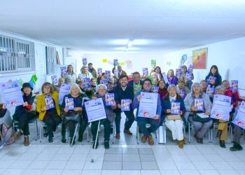 En Talca y Linares realizan el lanzamiento regional del concurso literario para personas mayores de SENAMA