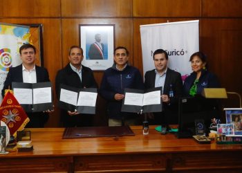 Mall Curicó y Municipalidad firmaron importante convenio de donación
