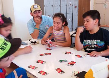 Programa 4 a 7 de SernamEG mantiene cupos disponibles en siete comunas de la región