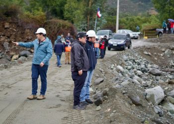 Autoridades se reúnen con vecinos de Chupallar para detallar medidas preventivas